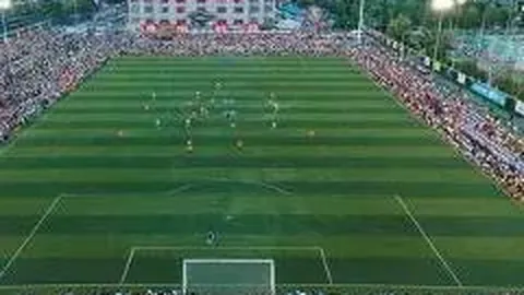 邓紫棋与男友同行，窦骁何超莲同席，聚餐场面欢乐甜蜜