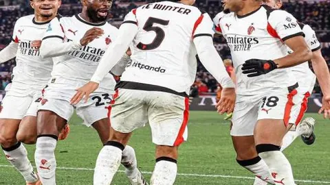 戴维森力挺世预赛：本月力争全获六分